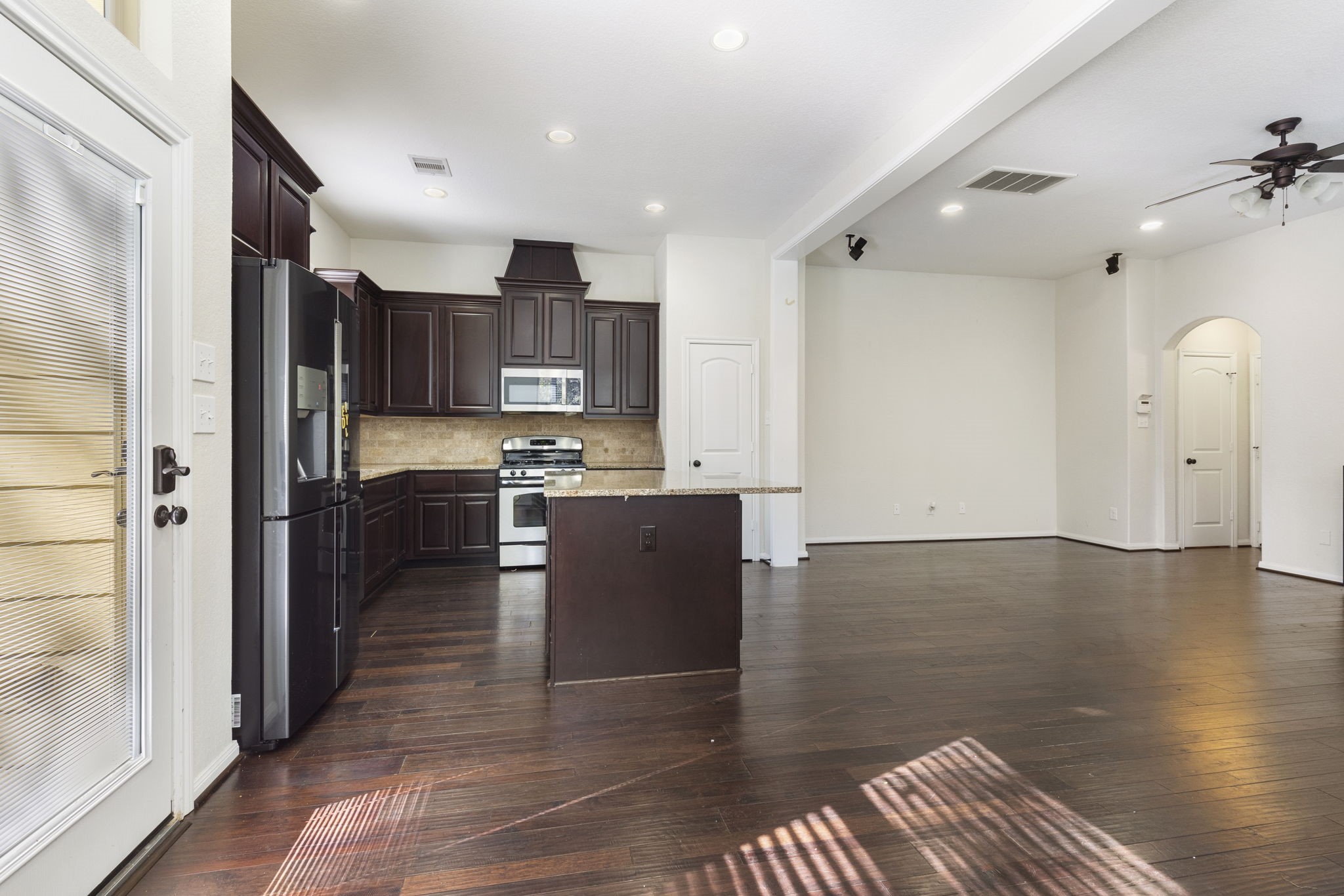 122 Cheswood Manor Drive Property Photo 16