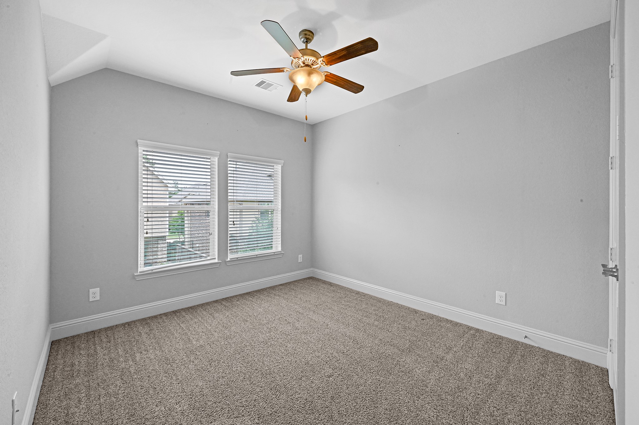 15 Dylan Branch Drive Property Photo 15