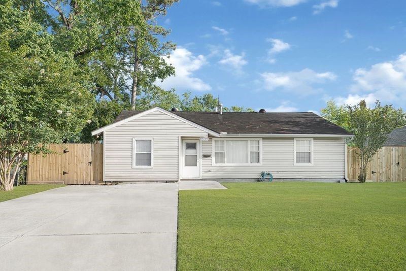 10709 Valencia Drive Property Photo 1