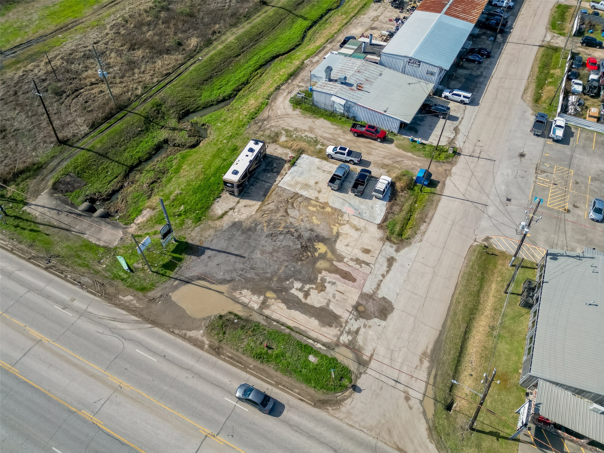 14915 Fm 2100 Road Property Photo 4