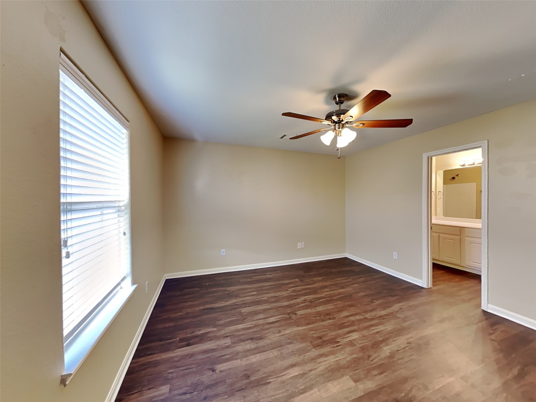 4410 Nueces River Loop Property Photo 8