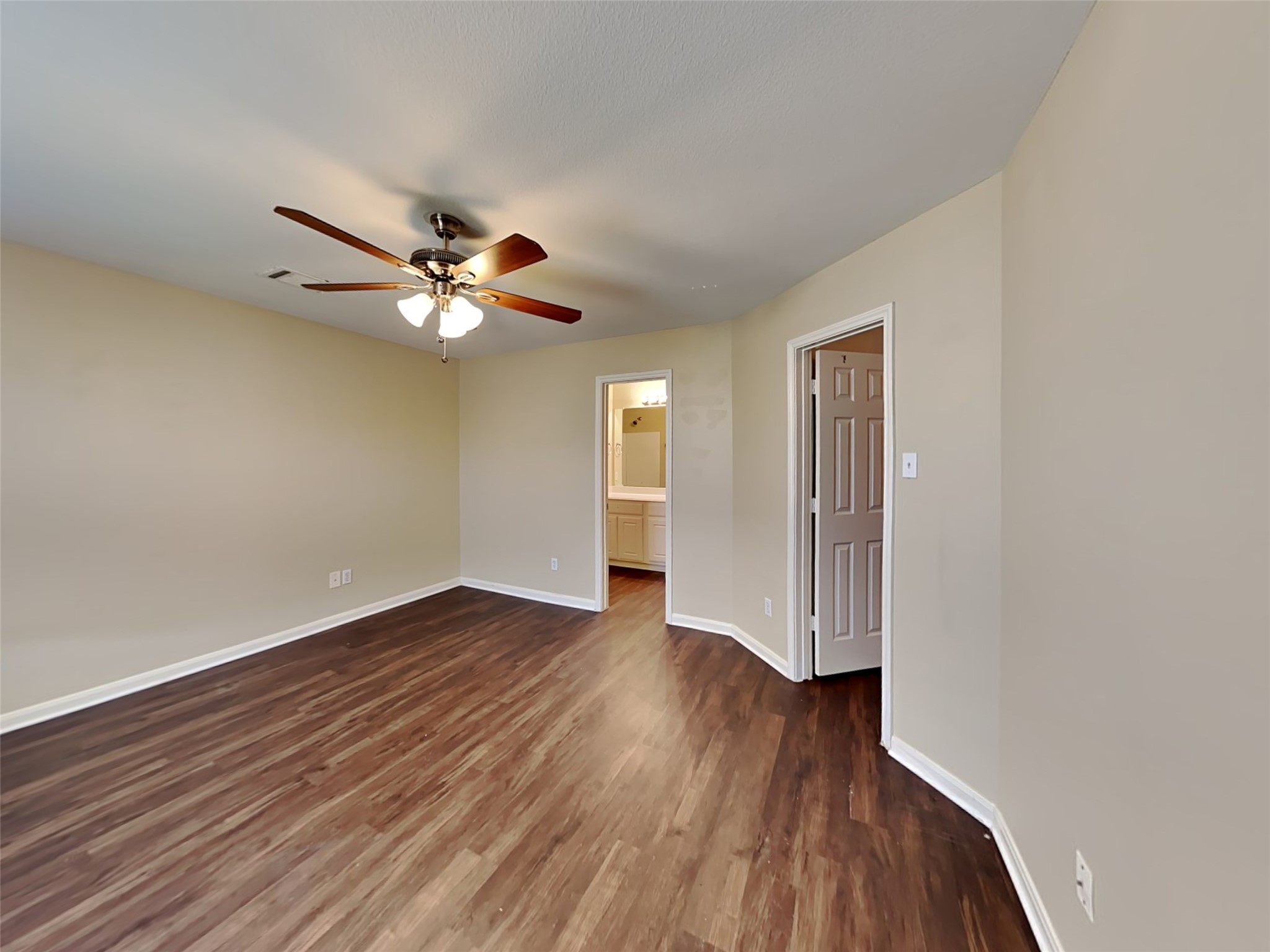 4410 Nueces River Loop Property Photo 9