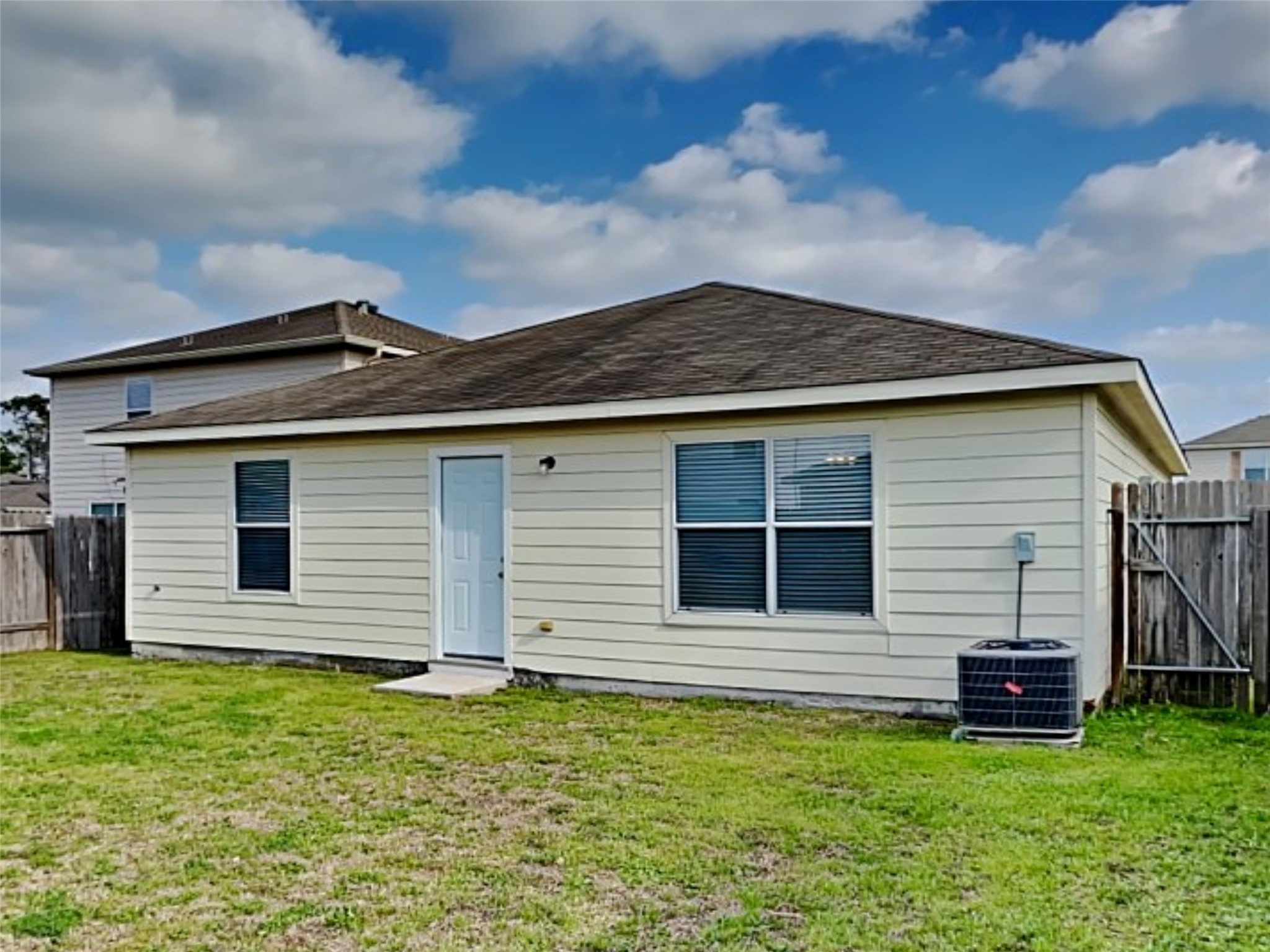 4410 Nueces River Loop Property Photo 20