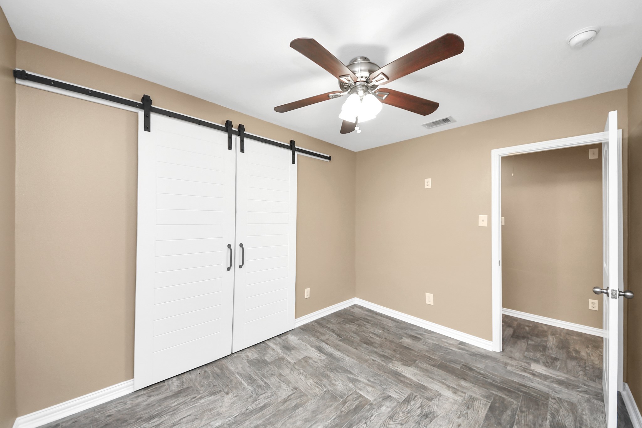 11219 Hall Terrace Court Property Photo 19