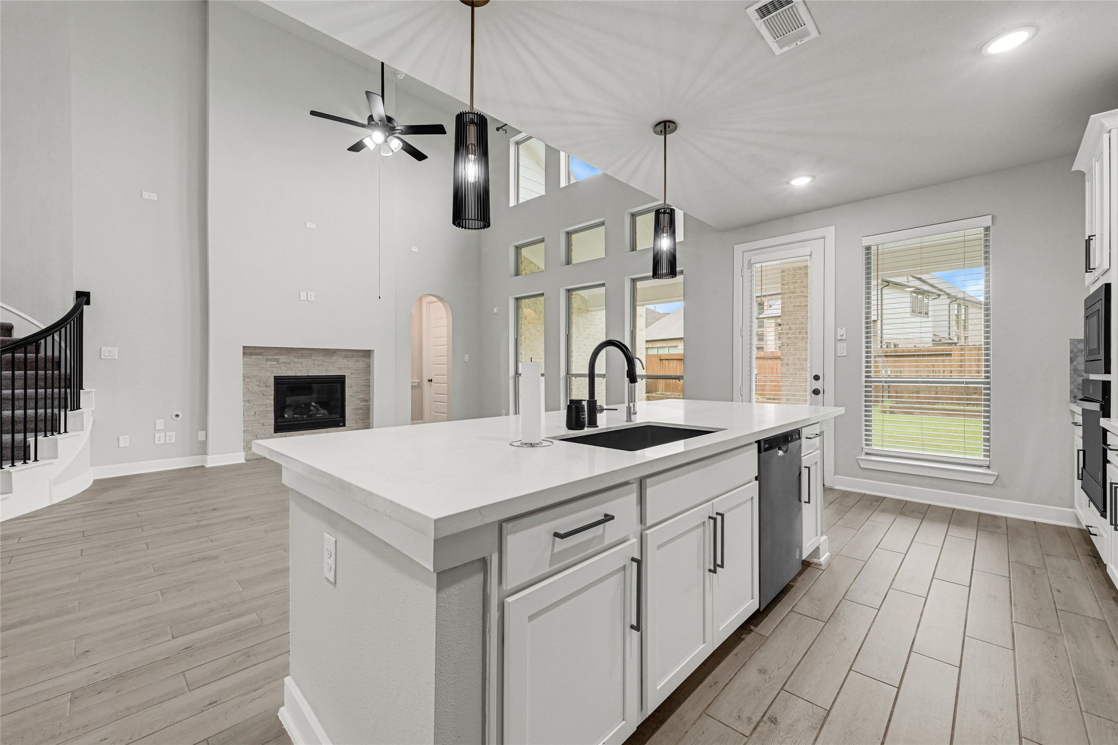 2842 Acacia Grove Drive Property Photo 18