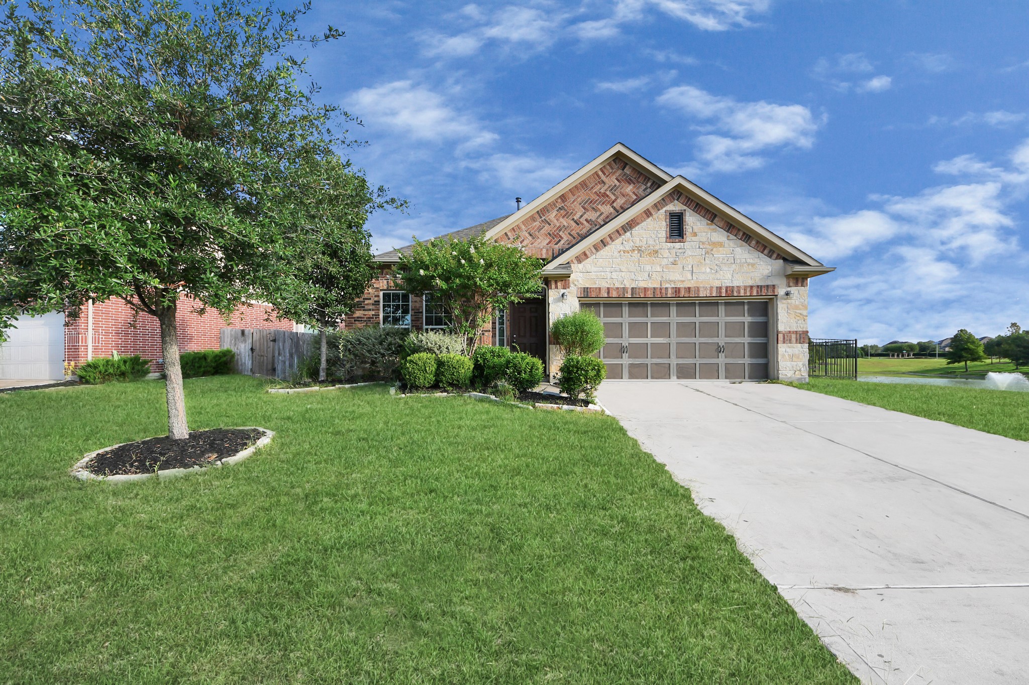 20610 Arrow Falls Lane Property Photo 3