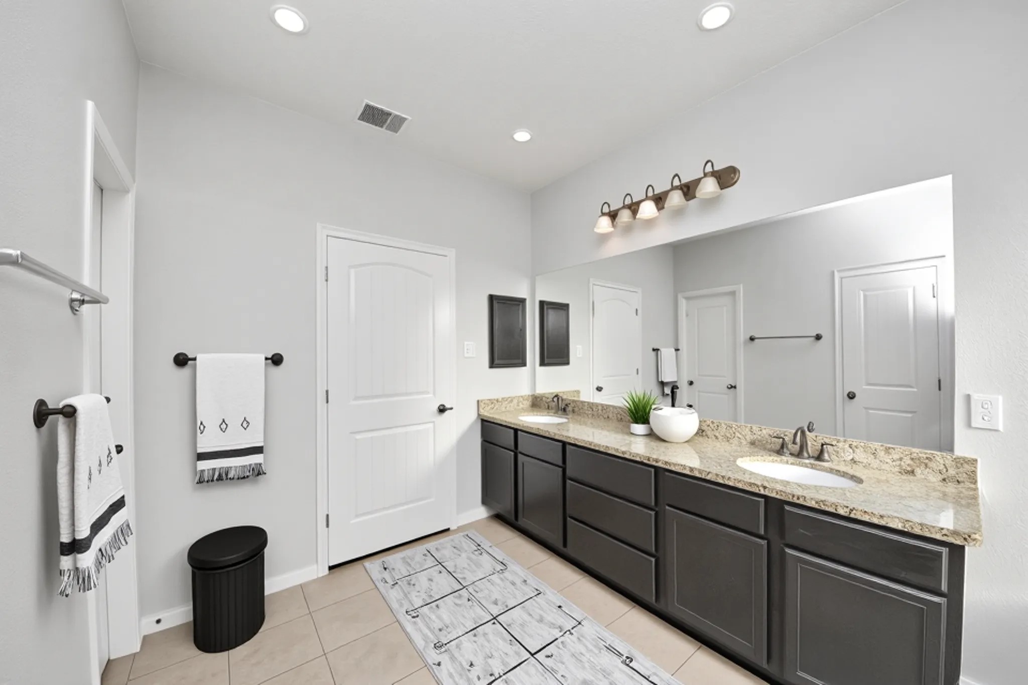 20610 Arrow Falls Lane Property Photo 13