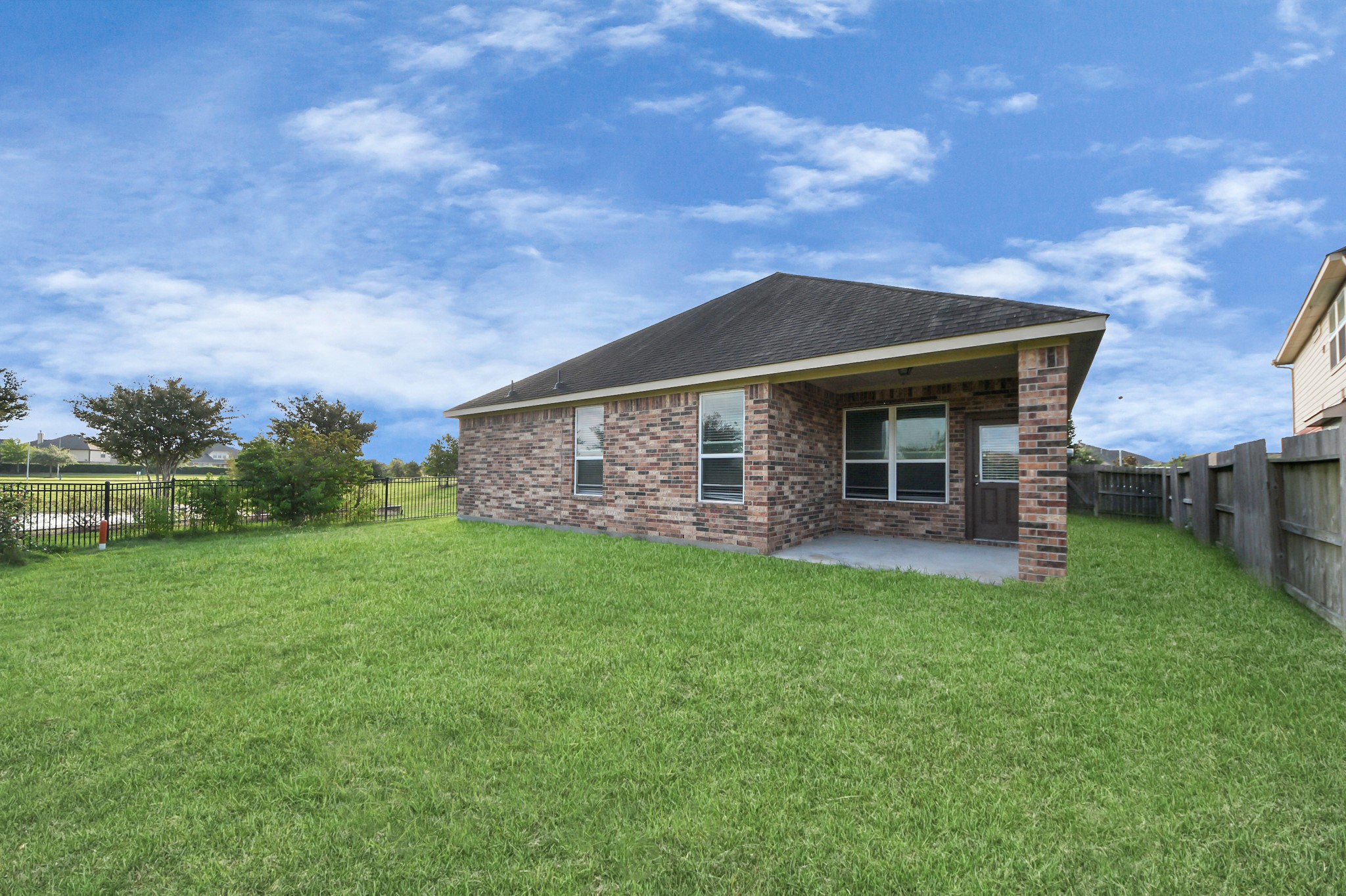 20610 Arrow Falls Lane Property Photo 25