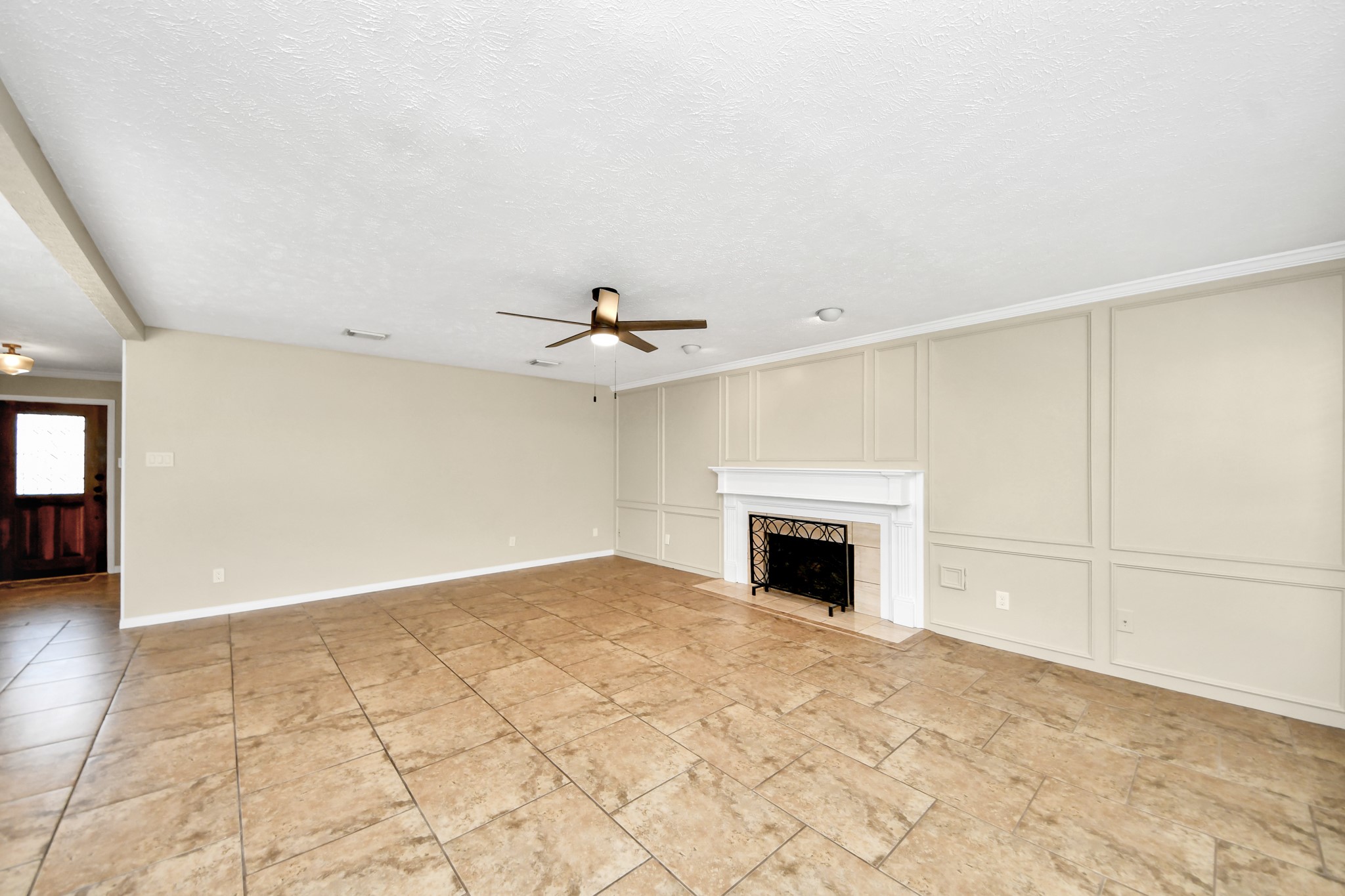 2502 Fairwind Drive Property Photo 12