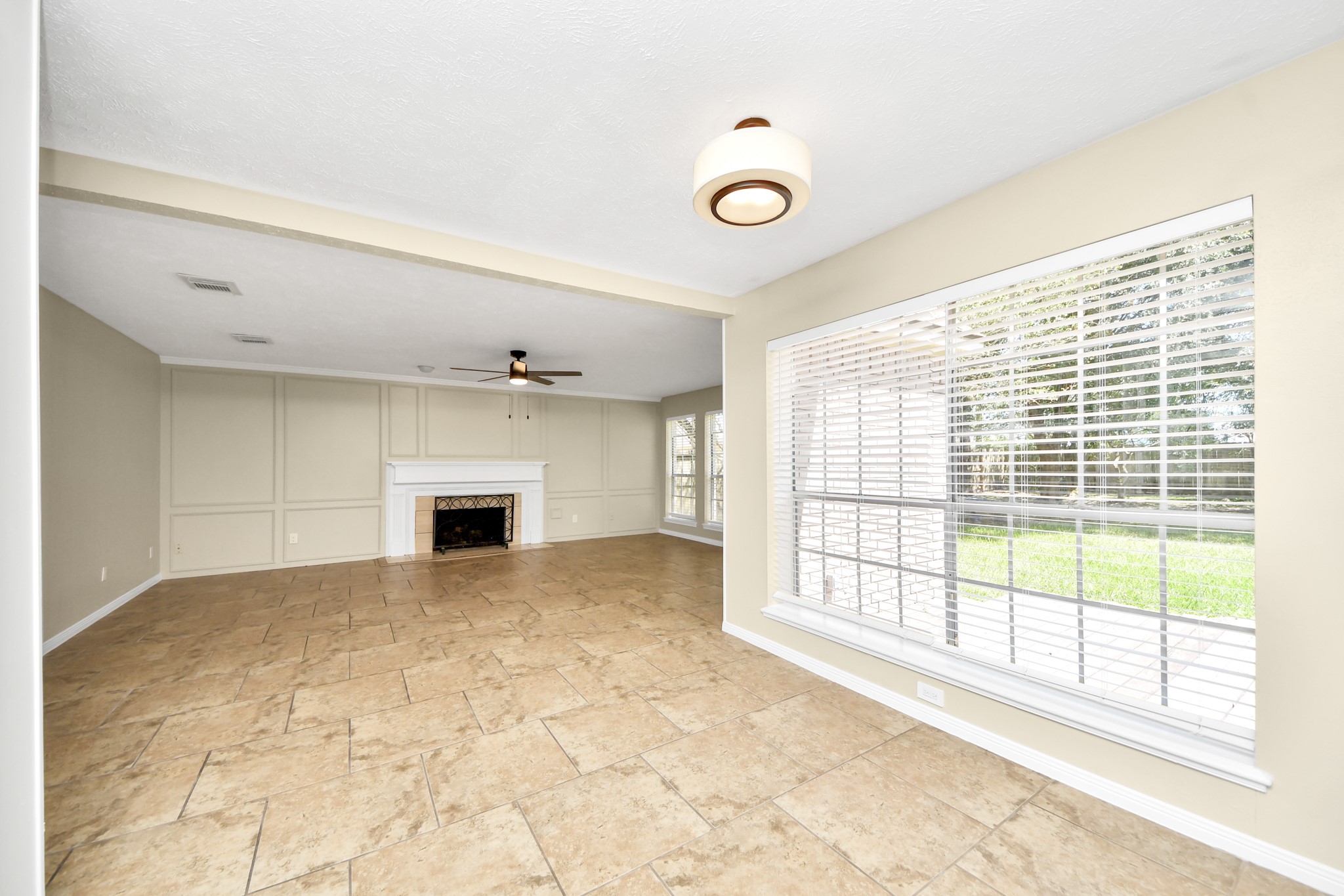 2502 Fairwind Drive Property Photo 16
