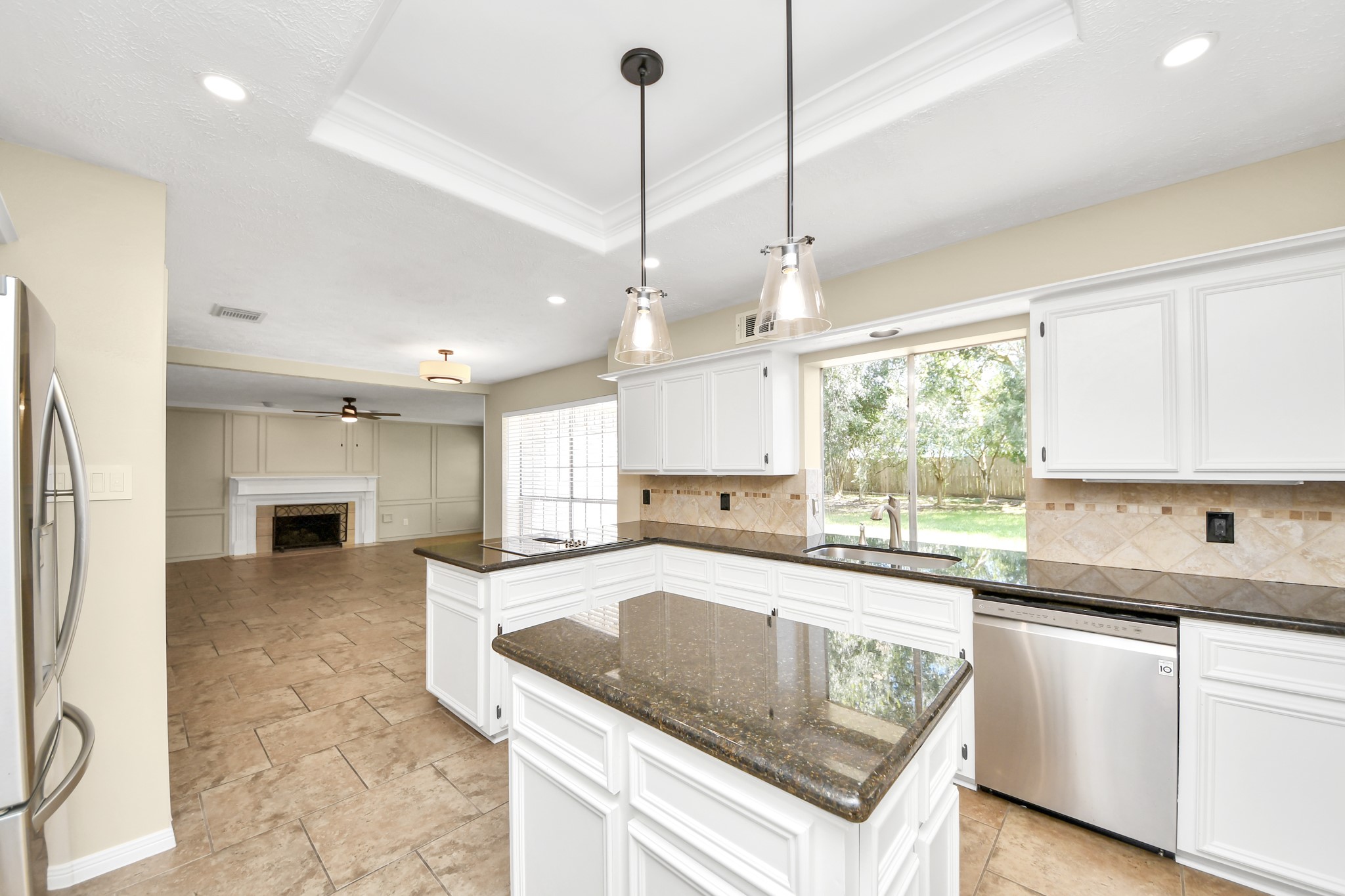 2502 Fairwind Drive Property Photo 18