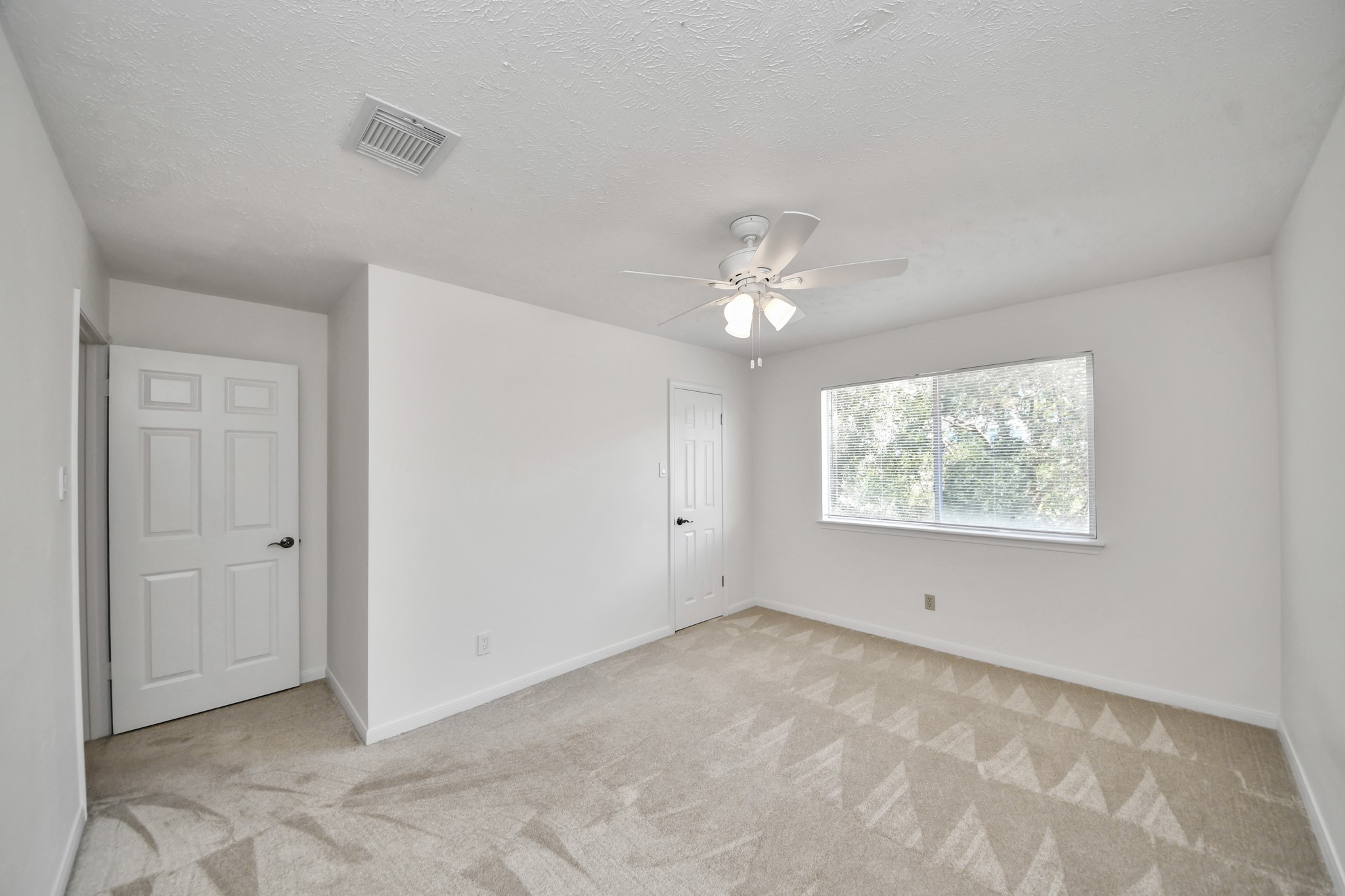 2502 Fairwind Drive Property Photo 27