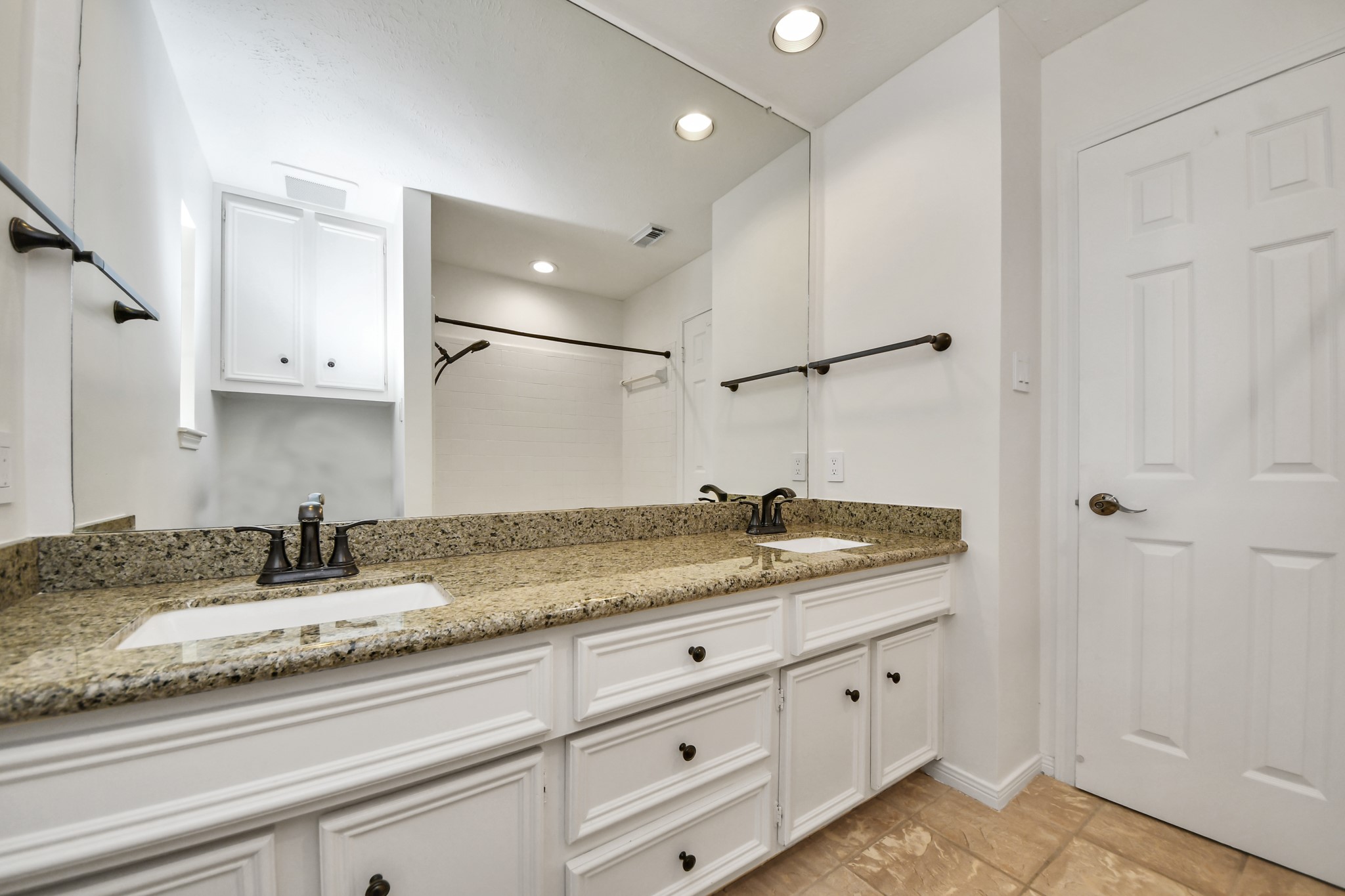 2502 Fairwind Drive Property Photo 31