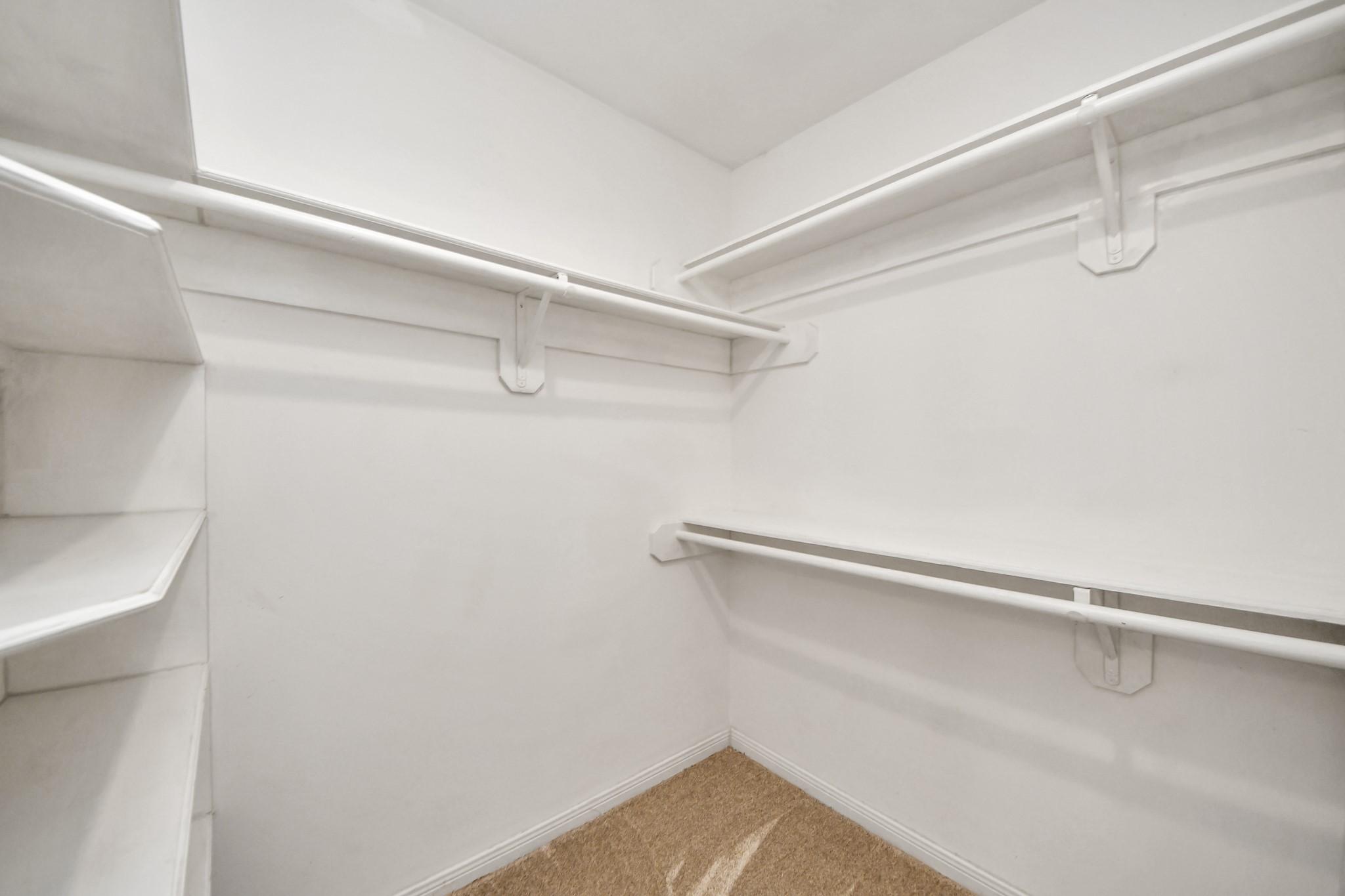 2502 Fairwind Drive Property Photo 35