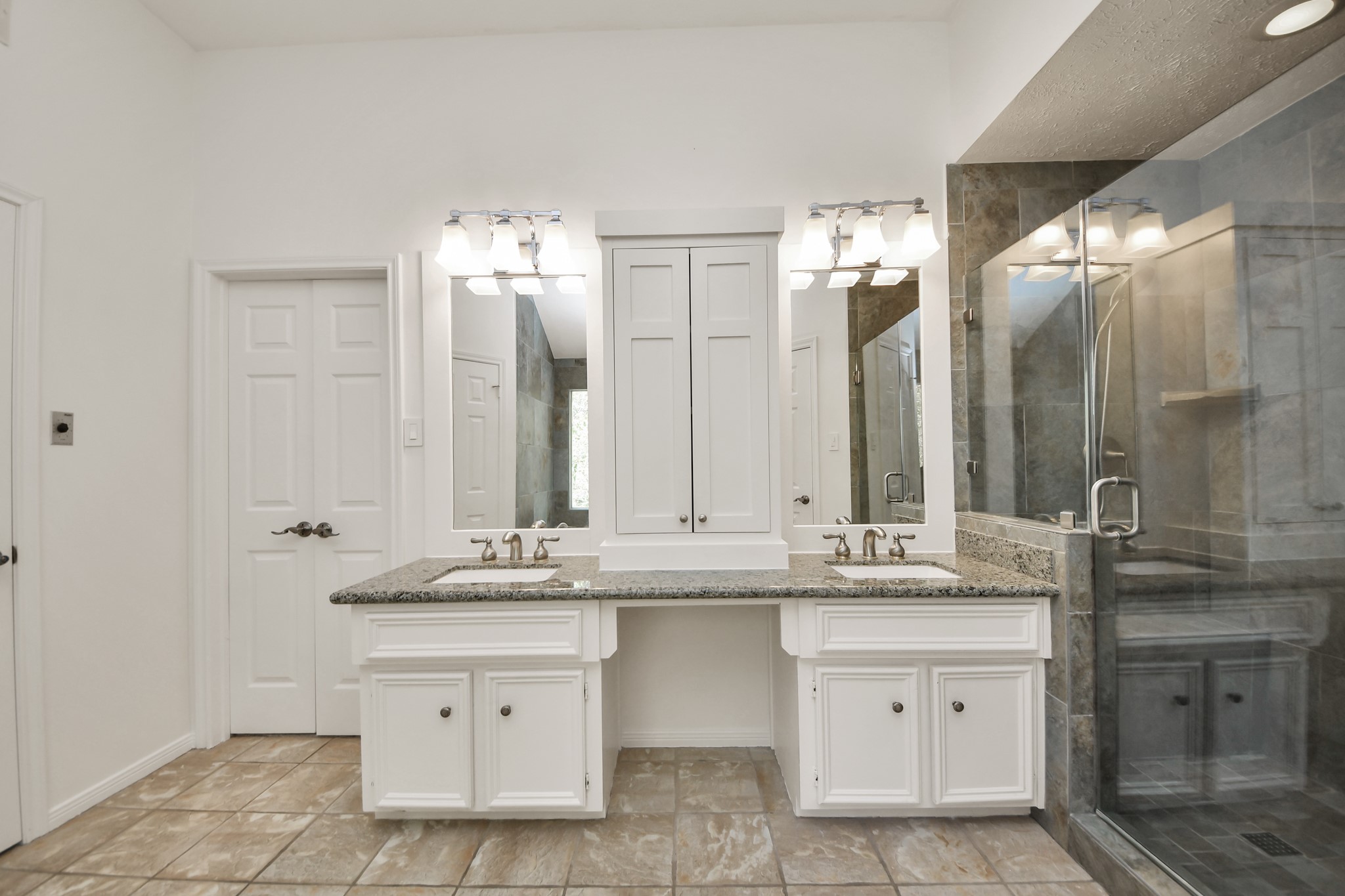2502 Fairwind Drive Property Photo 37