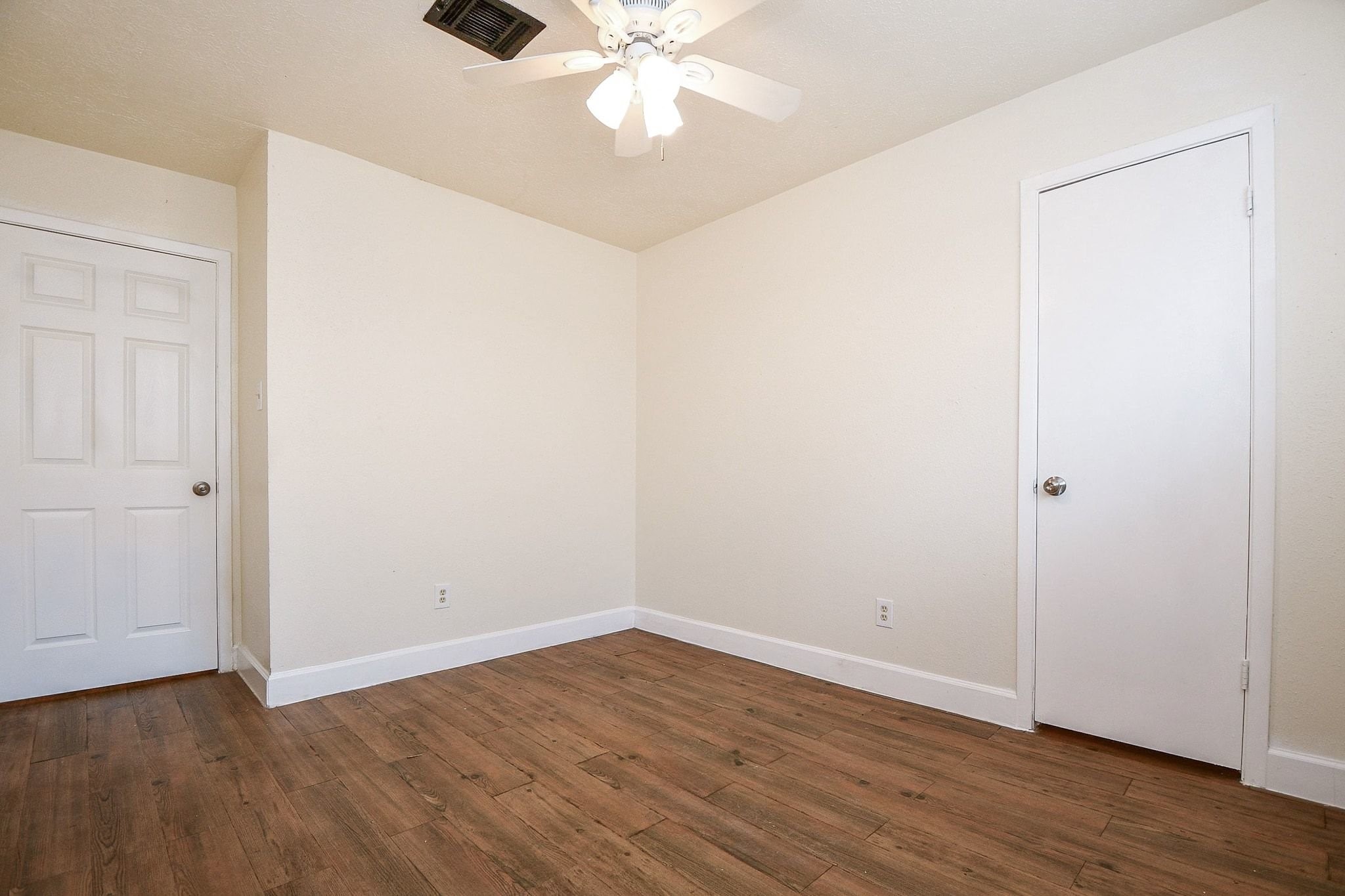 506 Dalewood Drive Property Photo 7