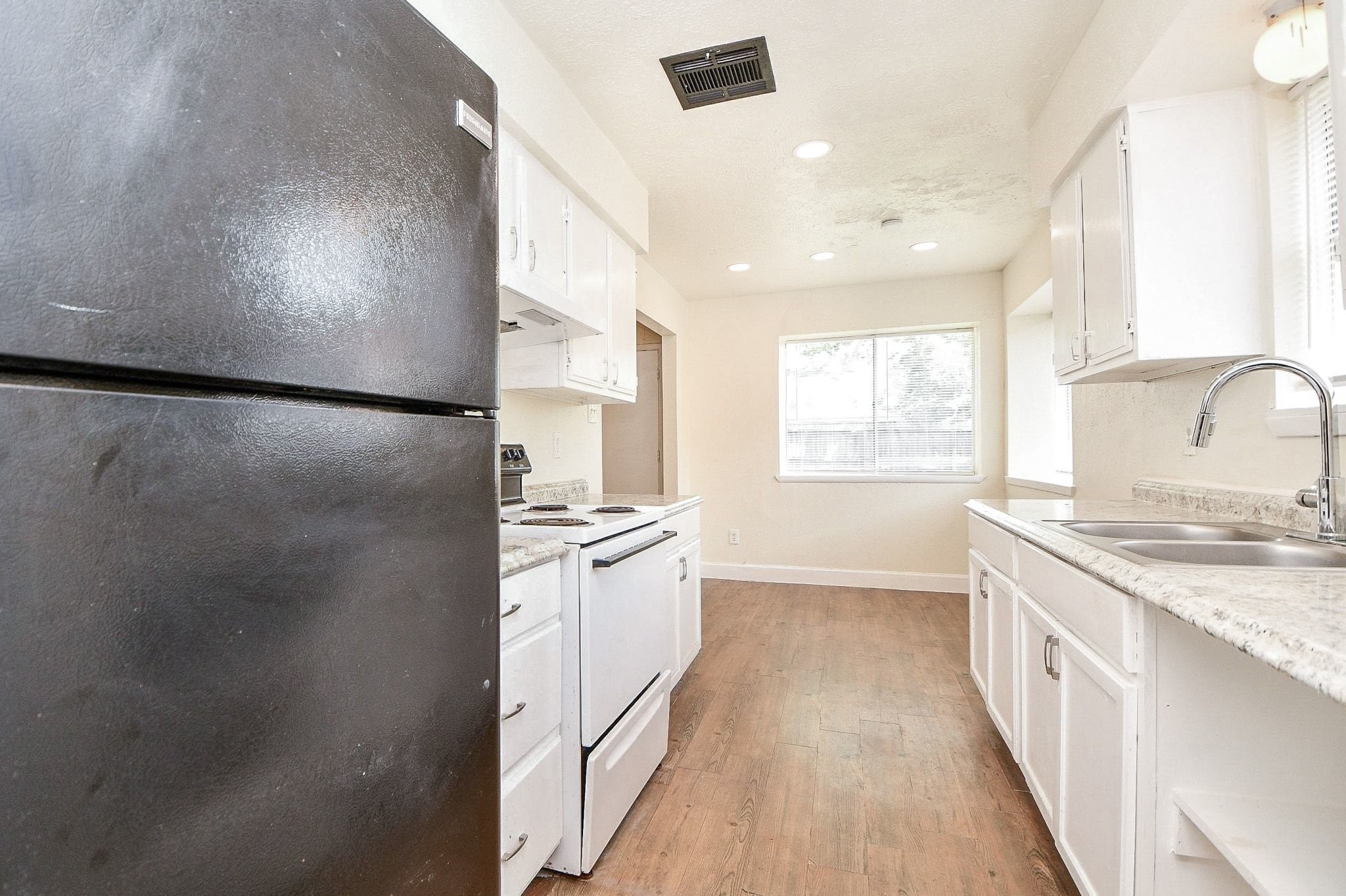 506 Dalewood Drive Property Photo 14