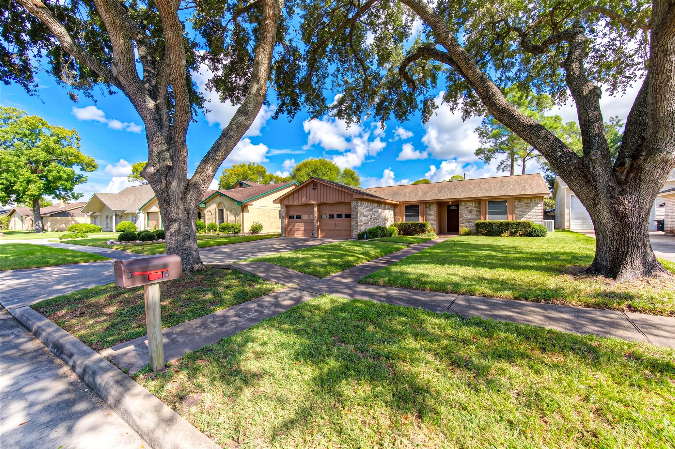 12230 Meadowdale Drive Property Photo 1
