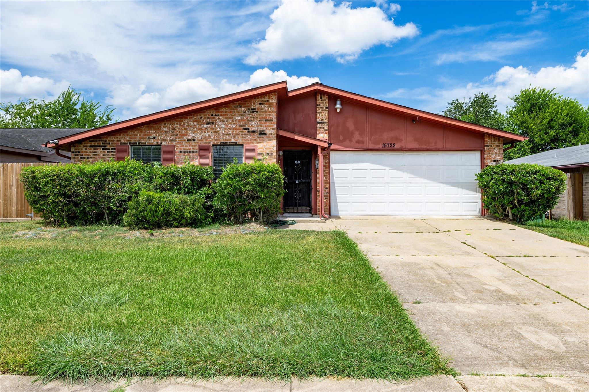 15722 Corsair Road, Houston Tx 77053 Property Photo 1