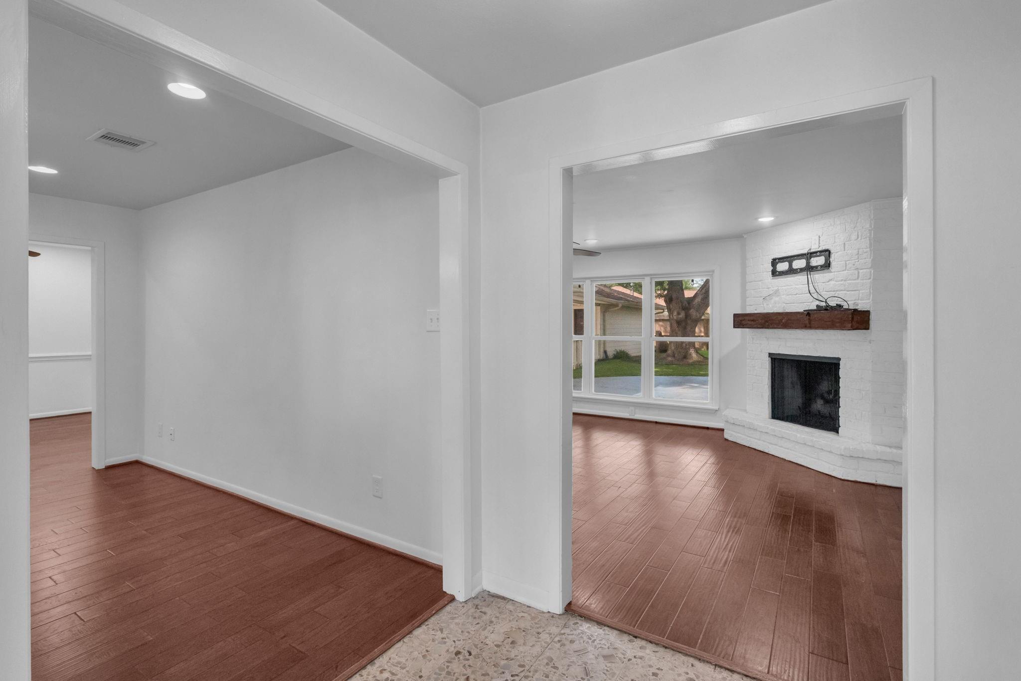 11418 Valley Stream Drive, Houston Tx 77043 Property Photo 6