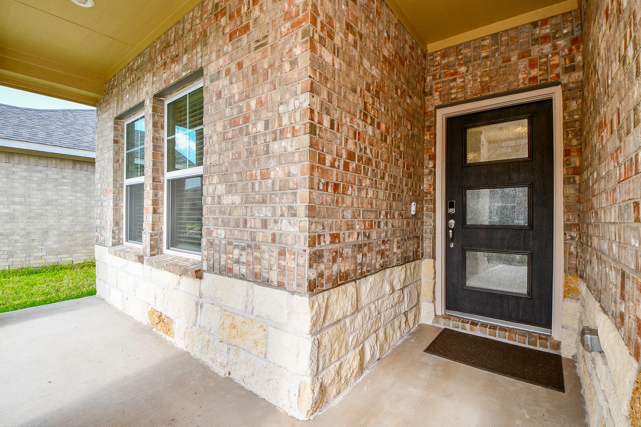 8035 Virginia Drive Property Photo 3