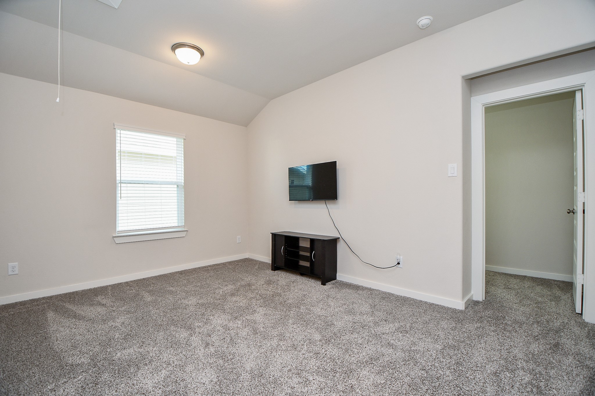 8035 Virginia Drive Property Photo 21