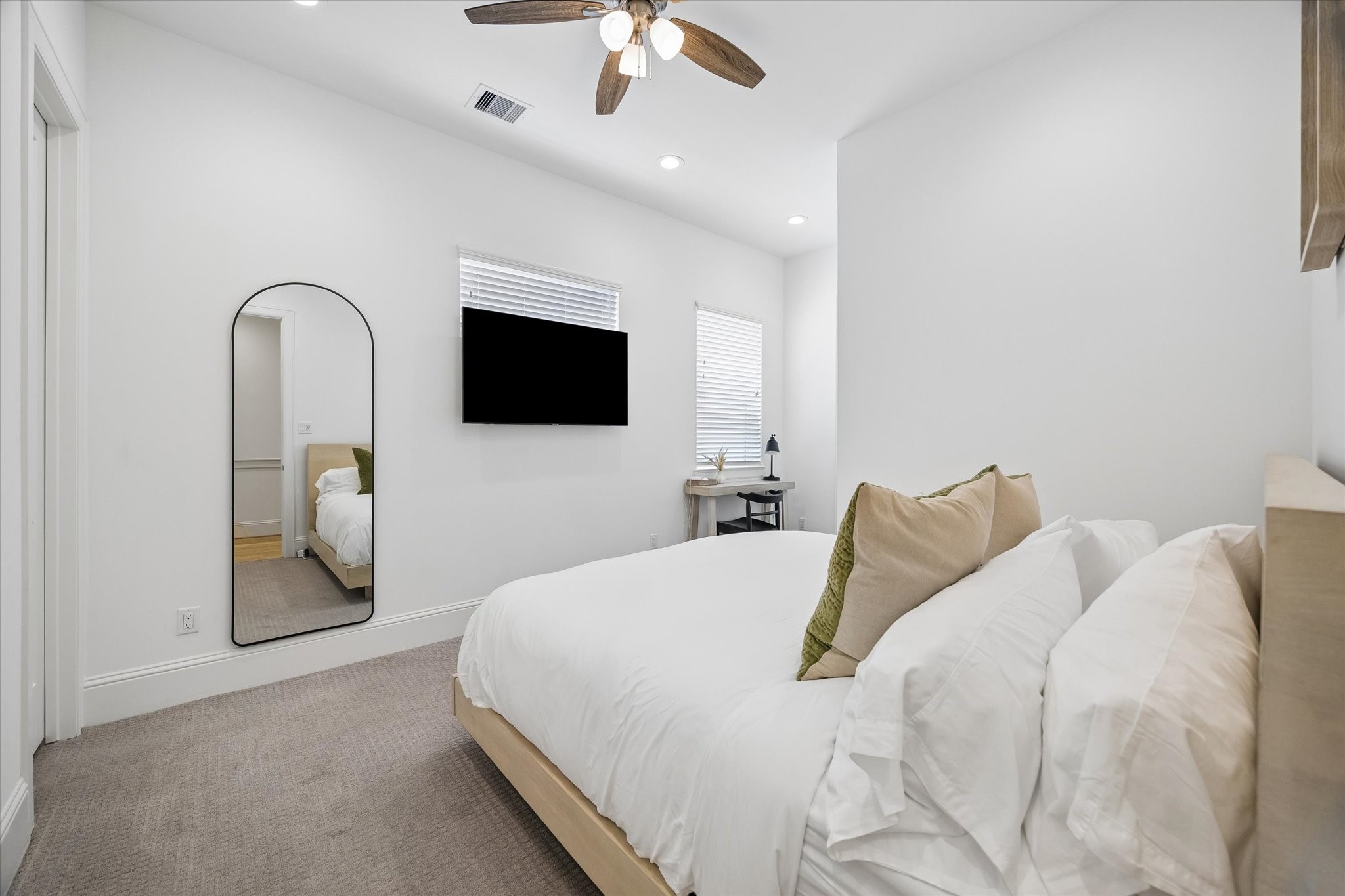 826 Nadine Street Property Photo 7