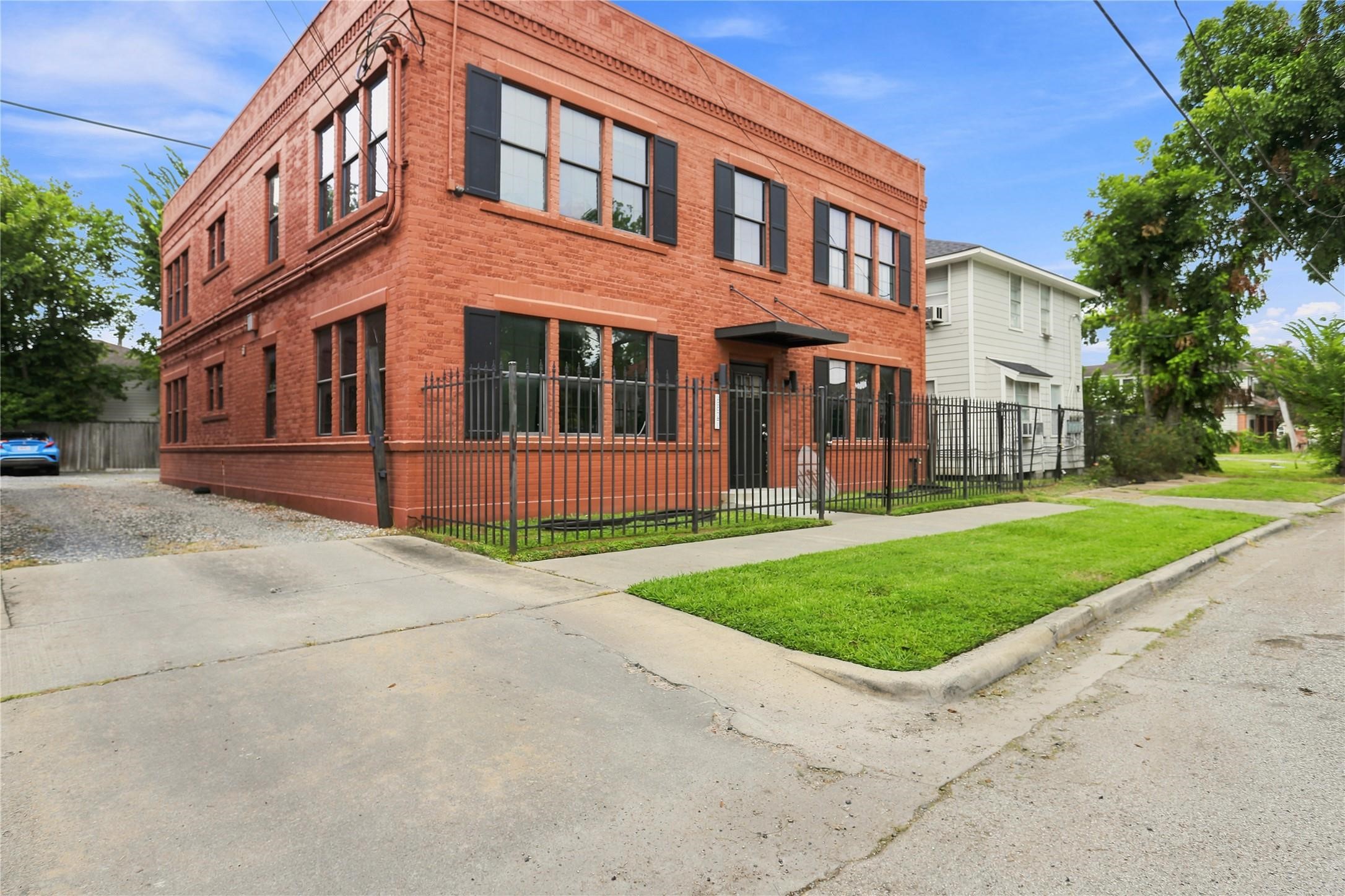 6827 Avenue C A Property Photo 10
