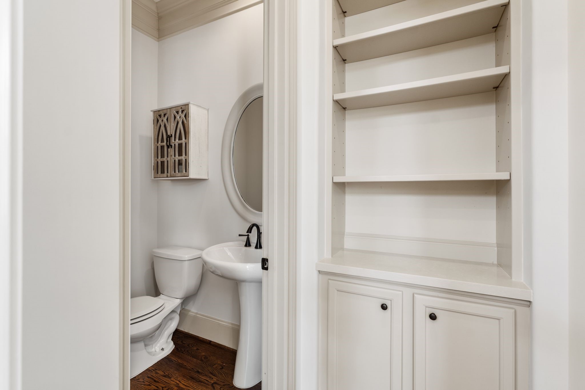 1303 W Bell Street Property Photo 12