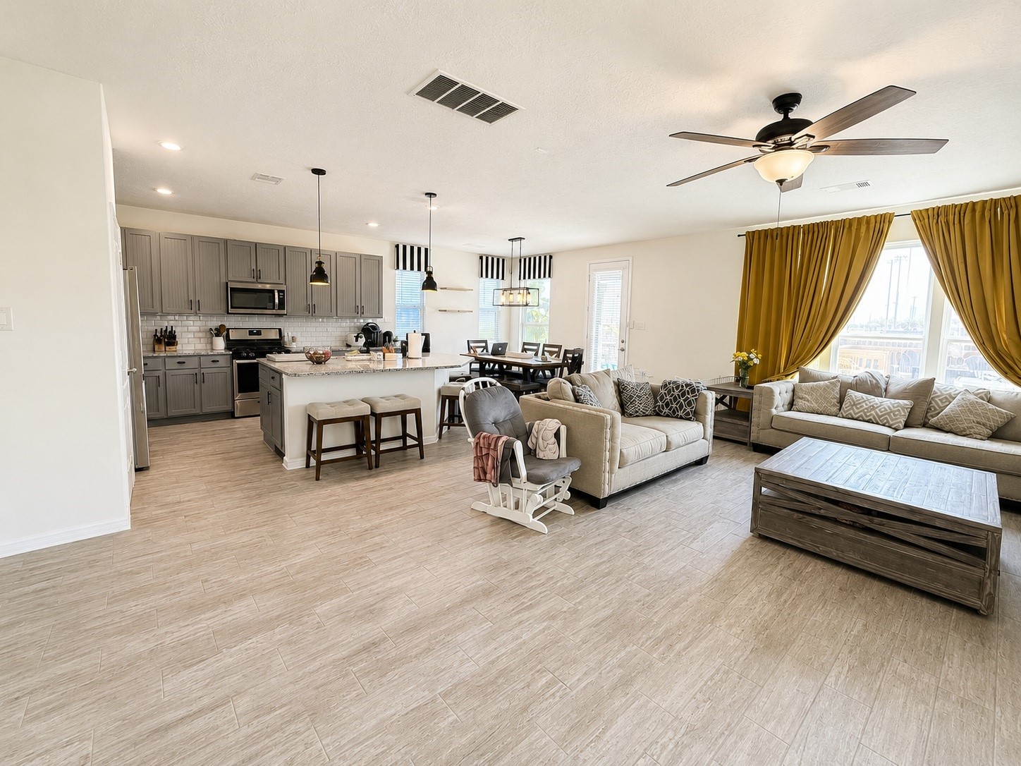 5434 Rose Trellis Street Property Photo 3