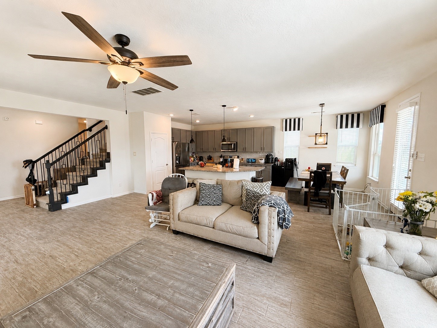 5434 Rose Trellis Street Property Photo 4