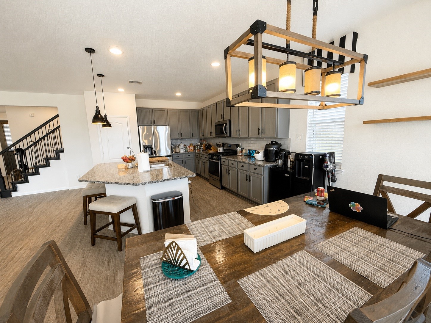5434 Rose Trellis Street Property Photo 5