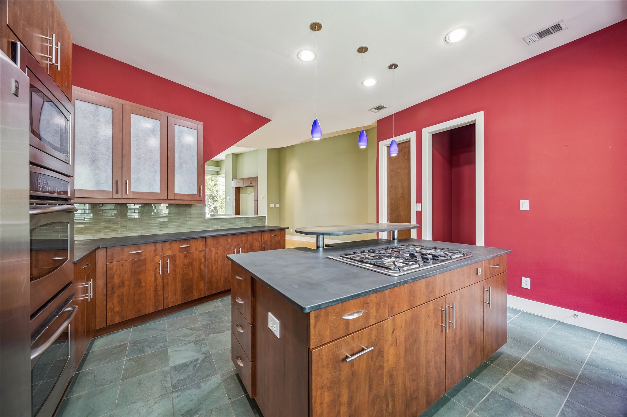 1606 Calumet Street Property Photo 10
