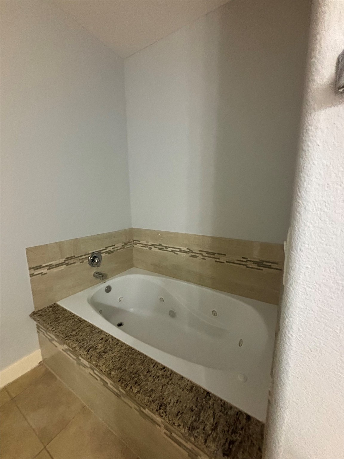 2410 Ranna Court Property Photo 8