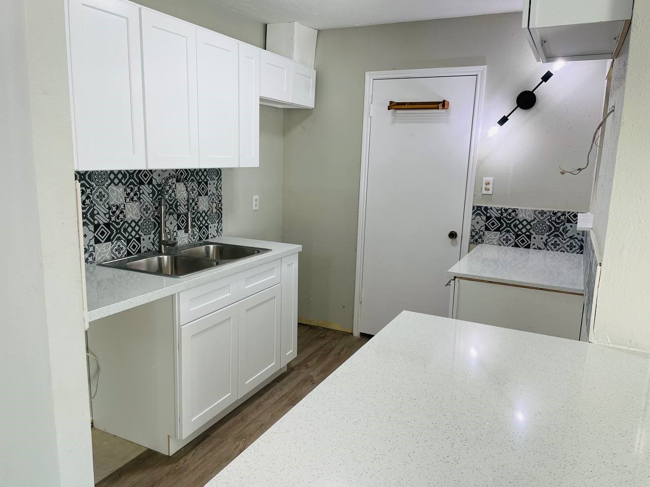 9550 Deering Drive 408 Property Photo 11