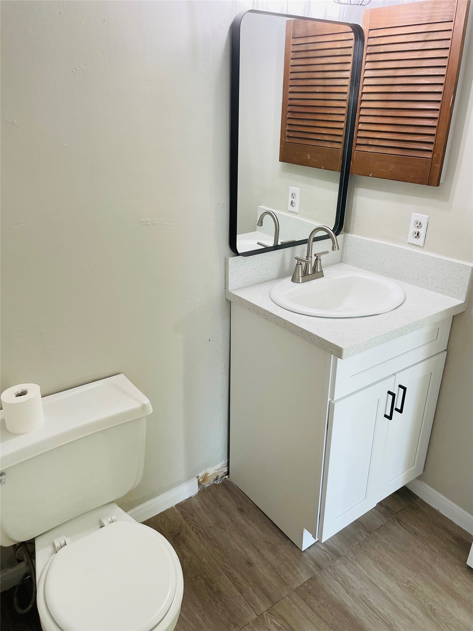 9550 Deering Drive 408 Property Photo 14