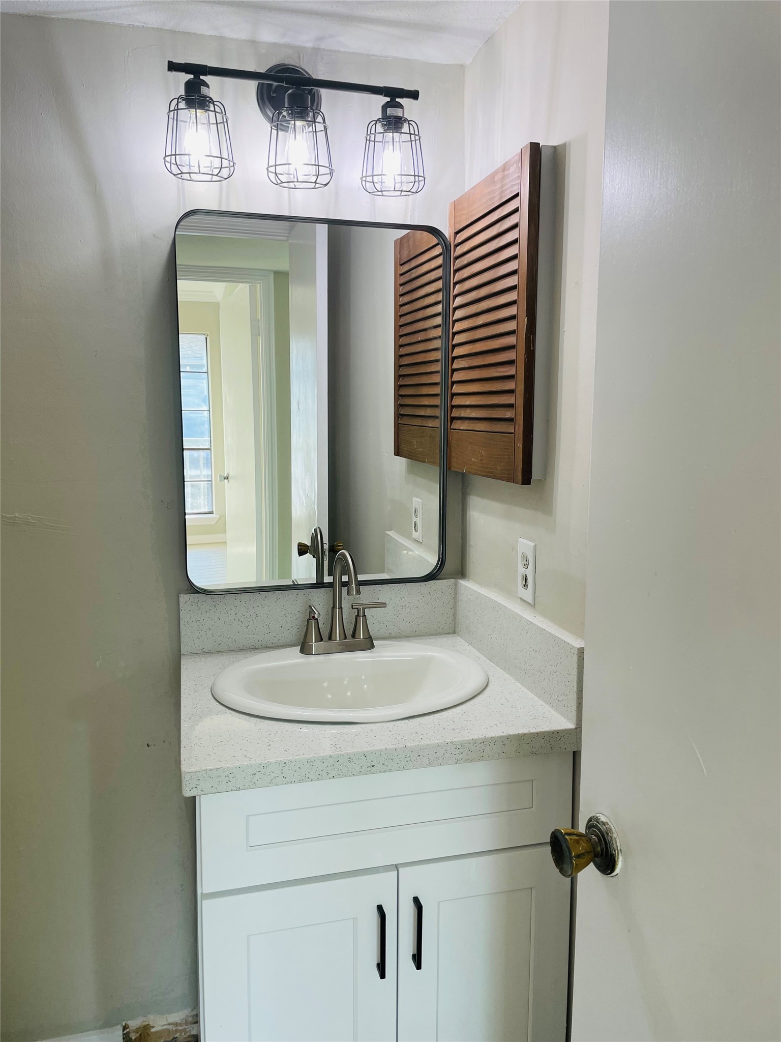 9550 Deering Drive 408 Property Photo 16