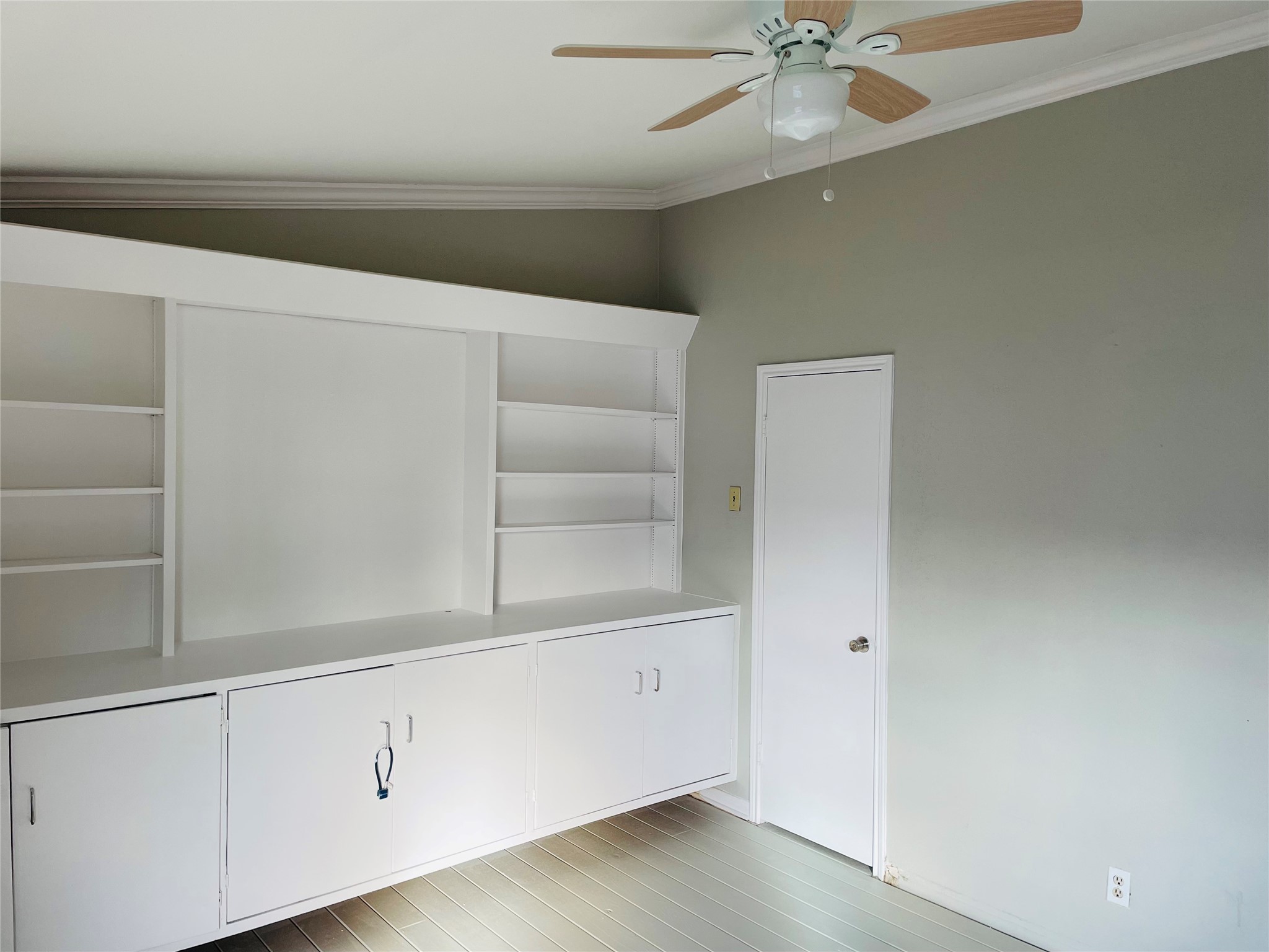 9550 Deering Drive 408 Property Photo 19