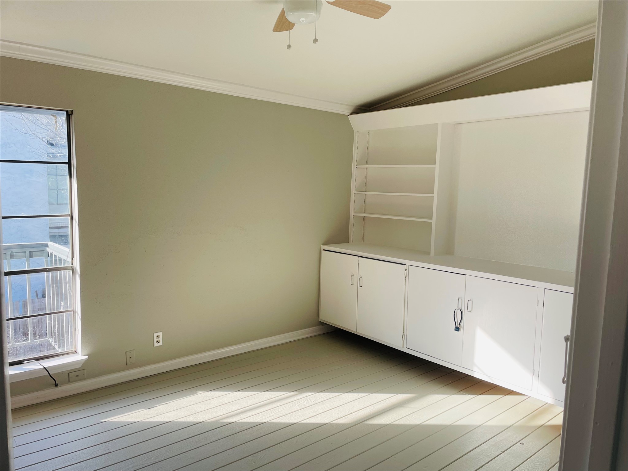 9550 Deering Drive 408 Property Photo 20