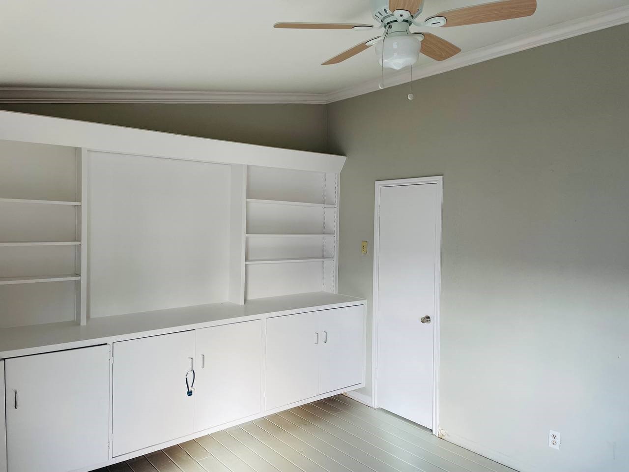 9550 Deering Drive 408 Property Photo 21
