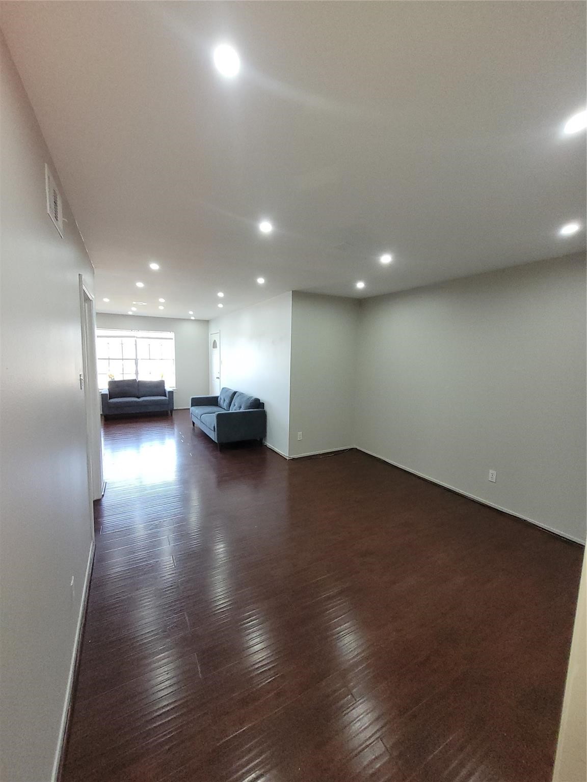 7213 Beechnut Street Property Photo 7