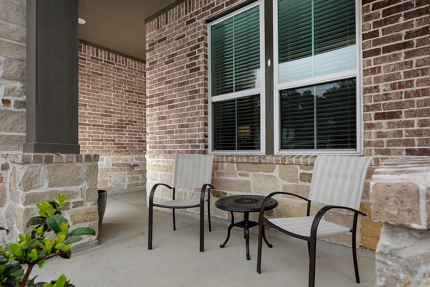 24906 Flint Lake Drive Property Photo 2