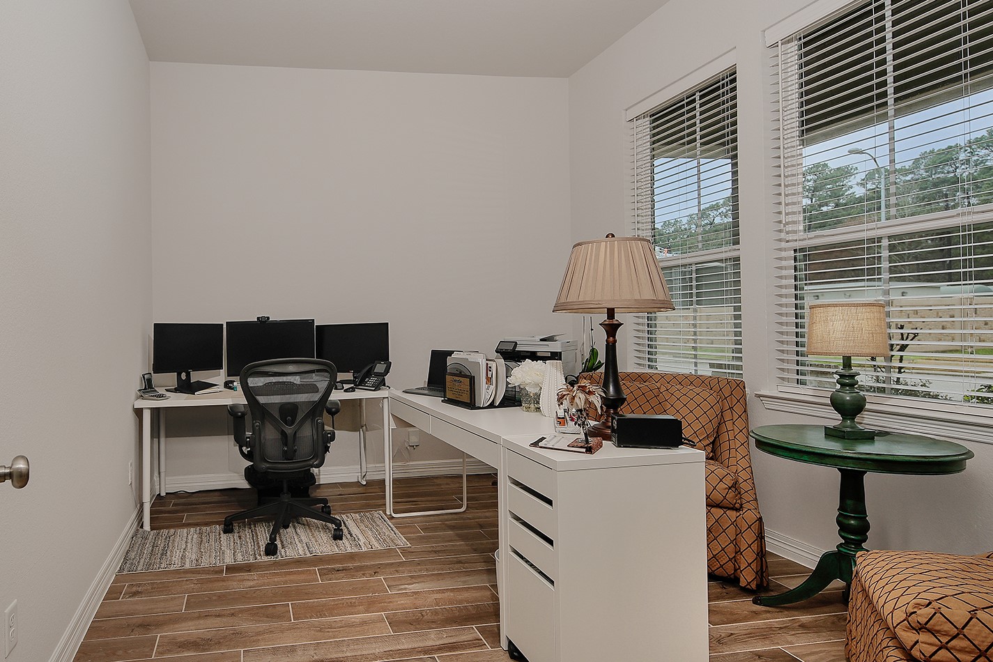 24906 Flint Lake Drive Property Photo 4