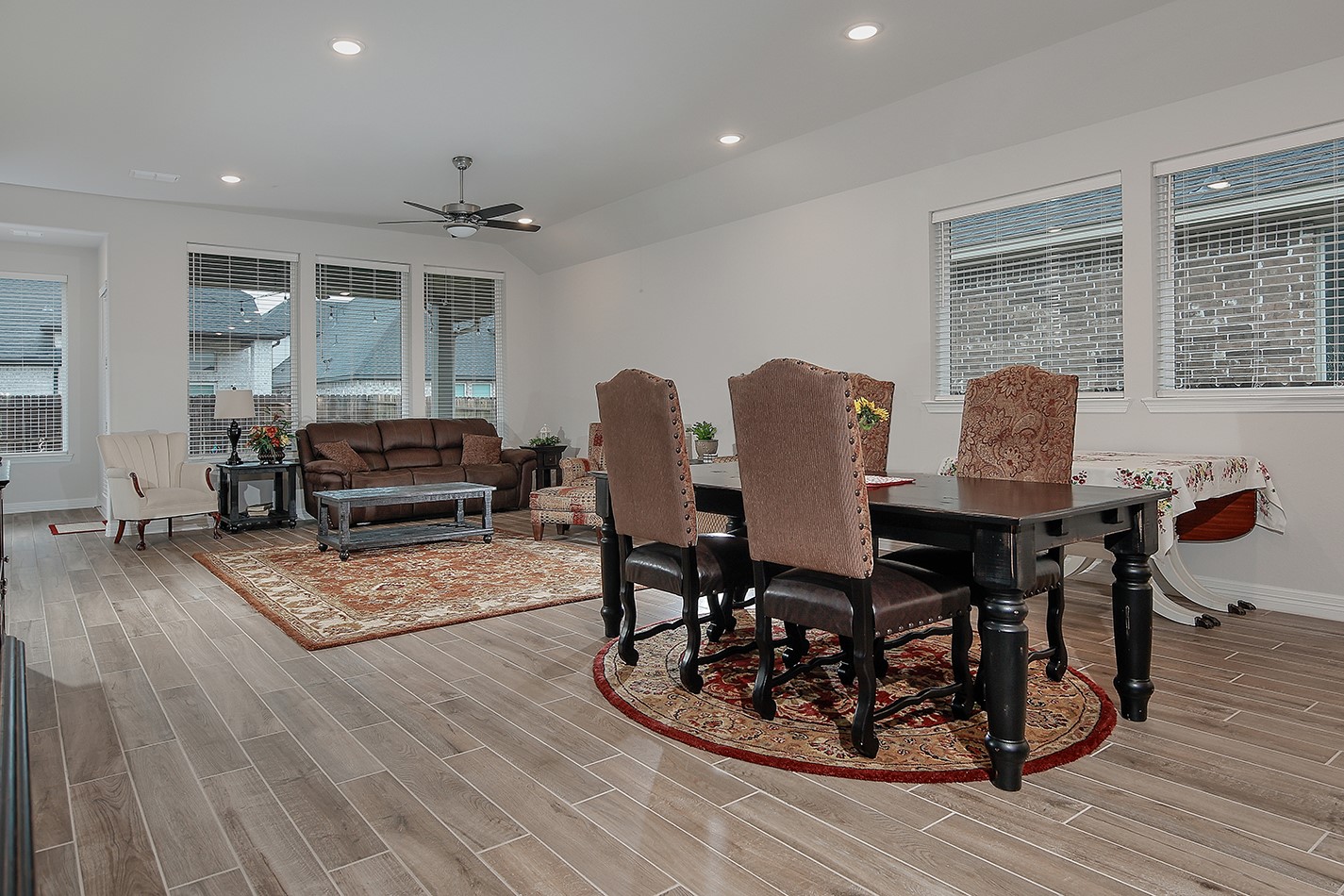 24906 Flint Lake Drive Property Photo 8