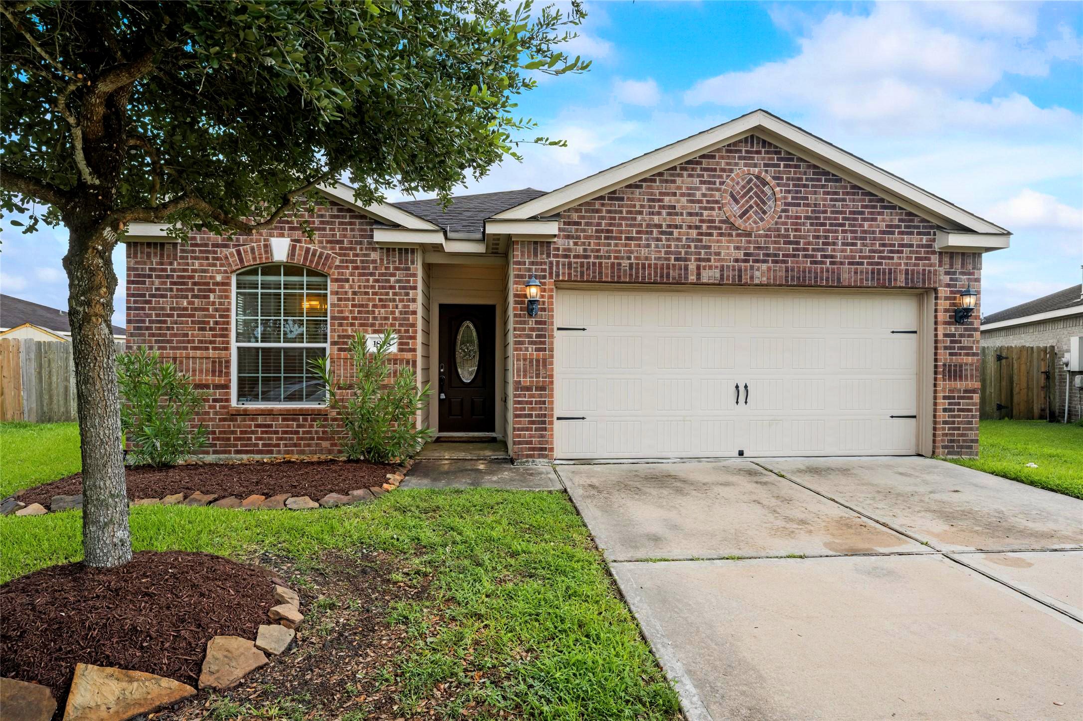 1858 Opal Peach Drive Property Photo 1