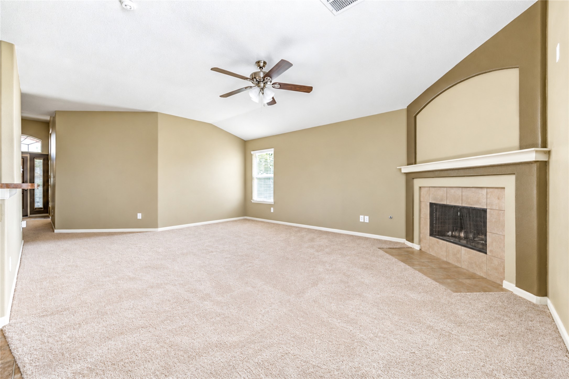 25203 Spring Iris Lane Property Photo 7