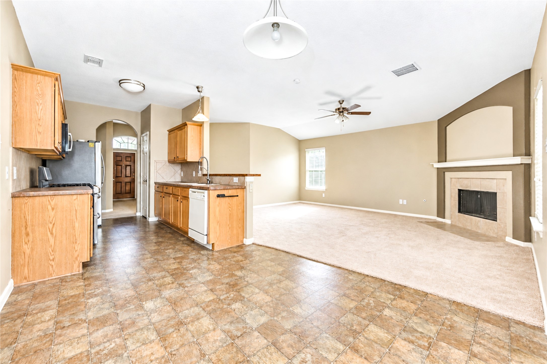25203 Spring Iris Lane Property Photo 9