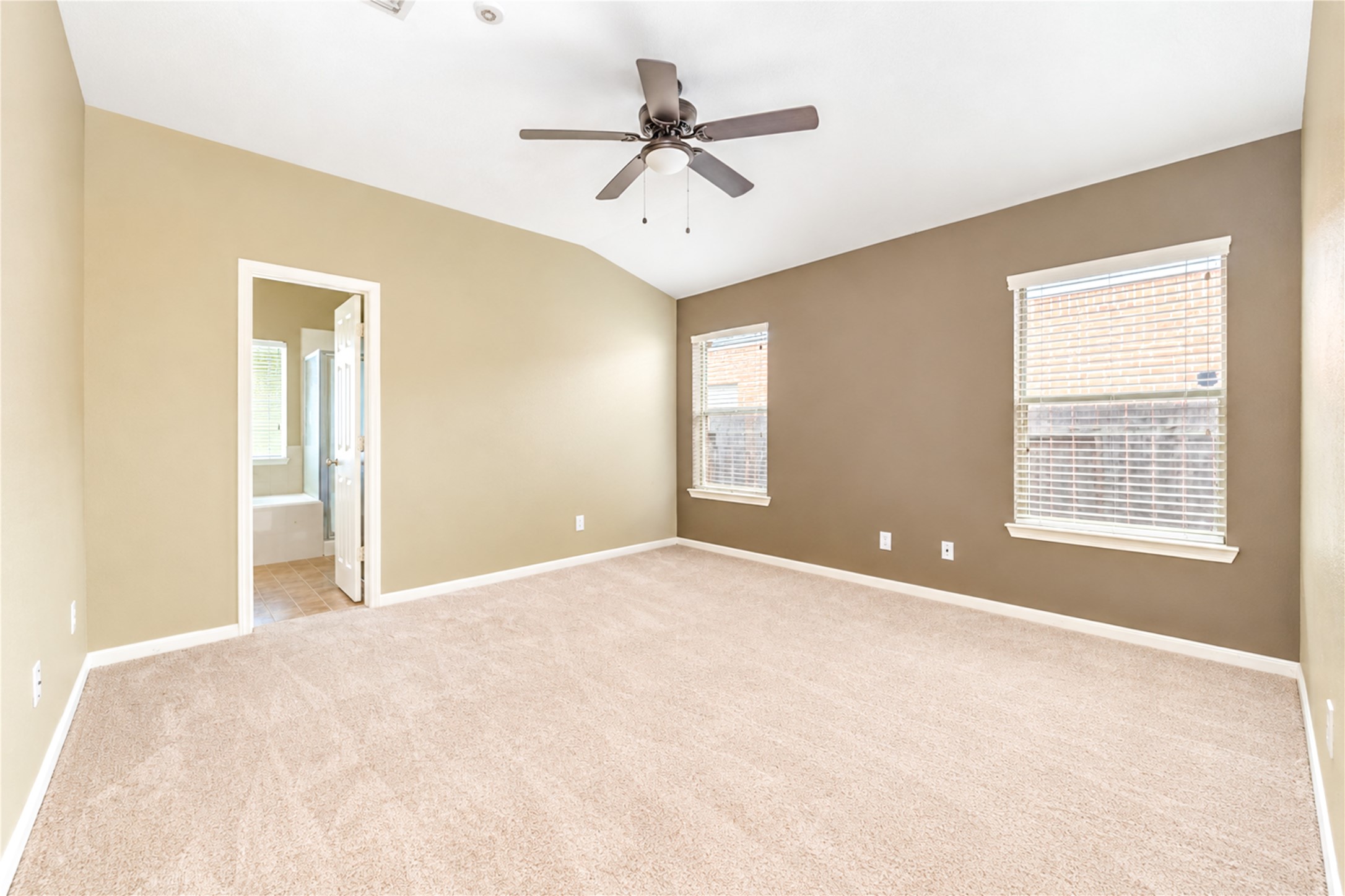 25203 Spring Iris Lane Property Photo 18