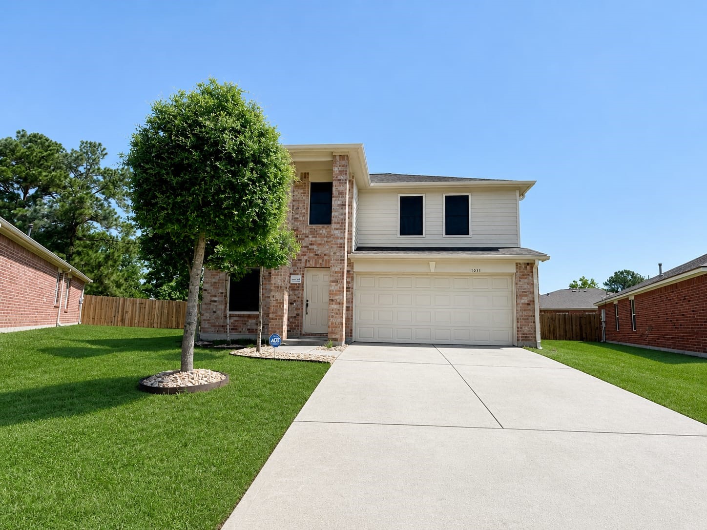 1011 Backland Court Property Photo 1