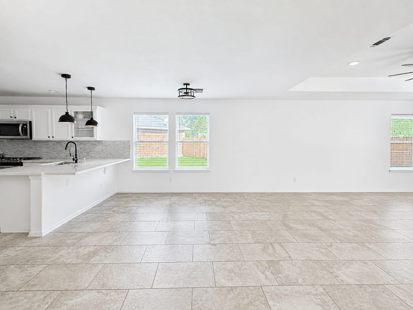 1011 Backland Court Property Photo 6
